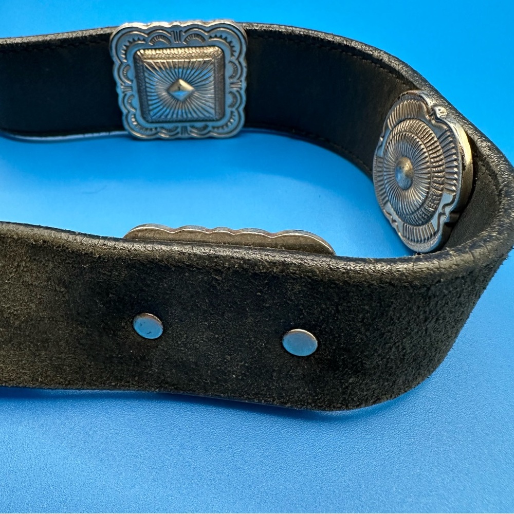 Brighton Vintage Black Leather Concho Belt – Silver Tone, 7 Conchos, Size Medium - Picture 10 of 14